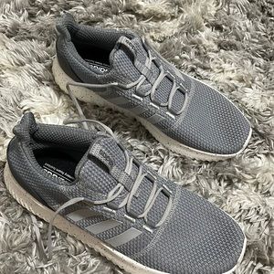 Adidas cloudfoam ultimate